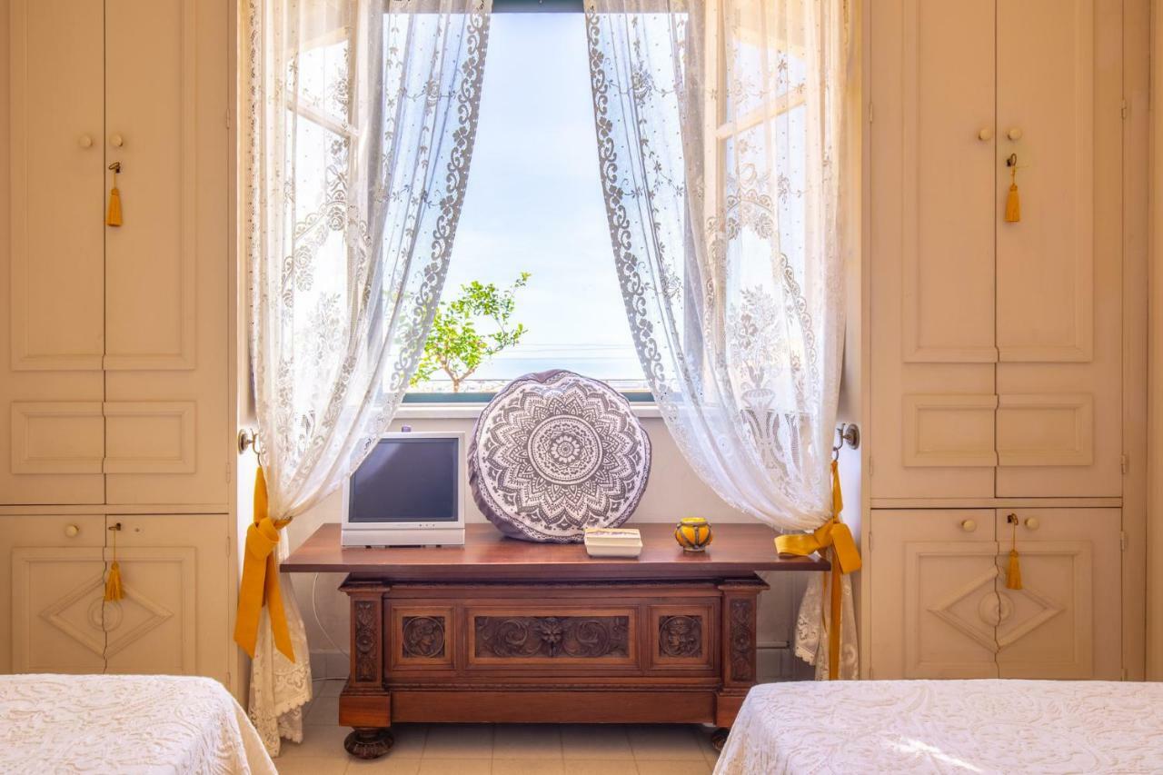Solemar Sicilia - Casa Porto Bagnera Villa Santa Flavia Kültér fotó